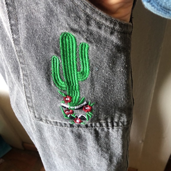 Gray cactus 🌵 overalls with front pocket panels; hidden buttons are intact. - Picture 13 of 16